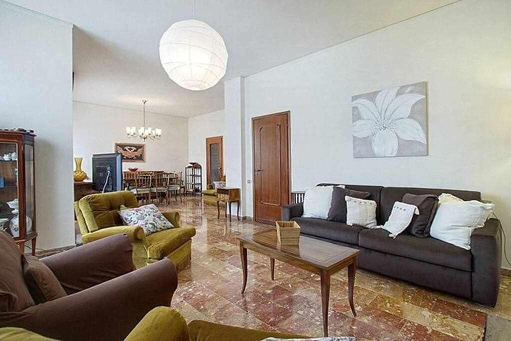 Frati Bigi With Two Bedrooms And Parking Firenze Kültér fotó