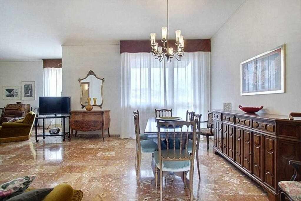 Frati Bigi With Two Bedrooms And Parking Firenze Kültér fotó