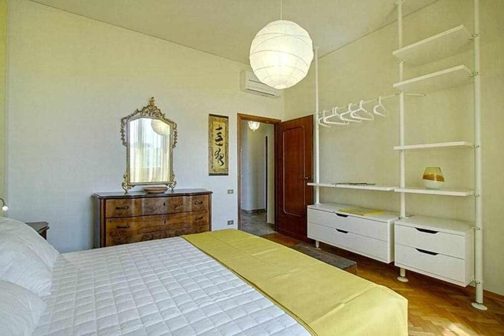 Frati Bigi With Two Bedrooms And Parking Firenze Kültér fotó